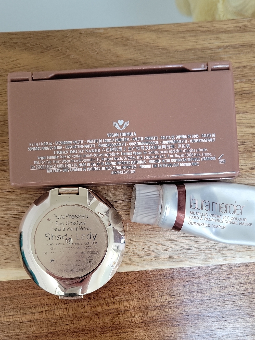 Urban Decay Naked3 Pallette, Milk Hydro Grip Primer, Set of THRIVE Eye Makeup - Picture 2 of 6